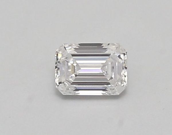 Emerald Lab-Grown Diamond image