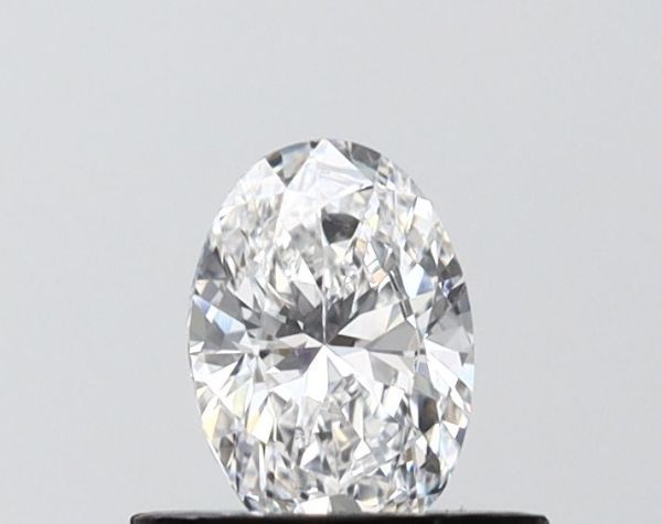 Oval Lab-Grown Diamond image