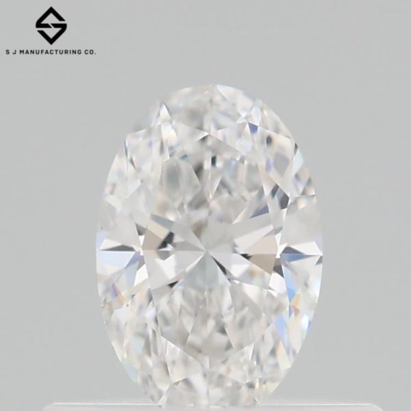 Oval Lab-Grown Diamond image