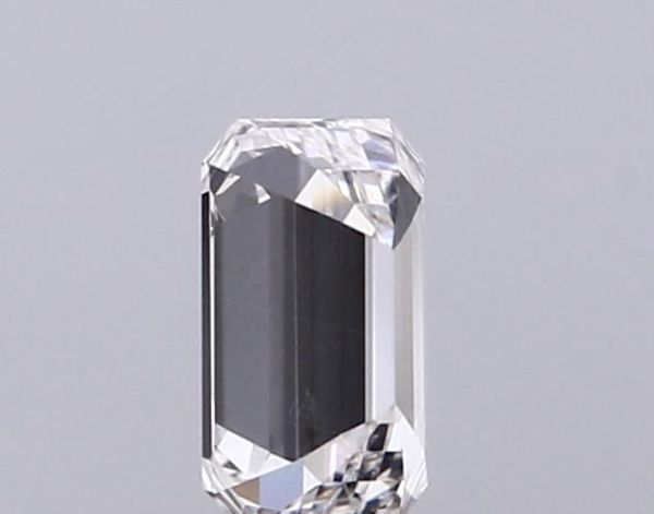 Emerald Lab-Grown Diamond image