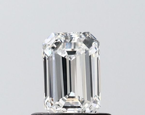 Emerald Lab-Grown Diamond image