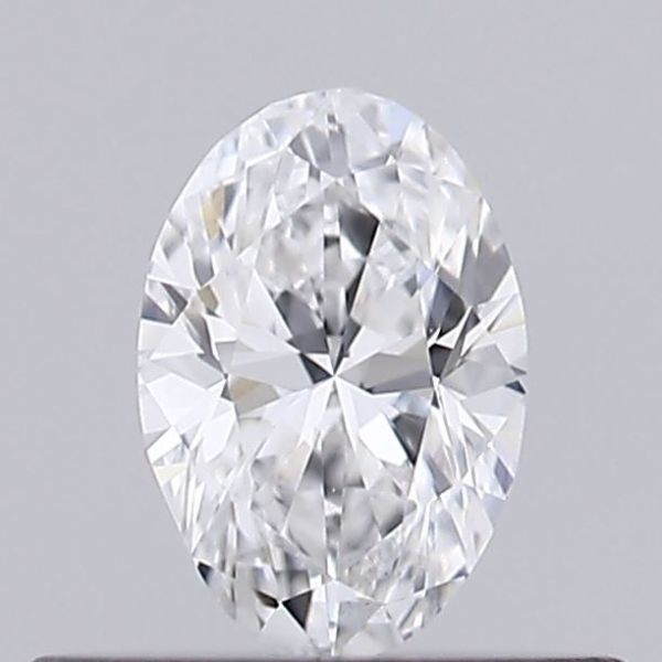 Oval Lab-Grown Diamond image