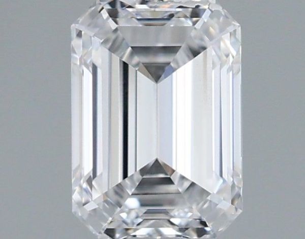 Emerald Lab-Grown Diamond image