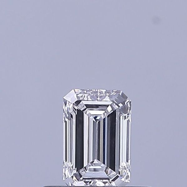 Emerald Lab-Grown Diamond image