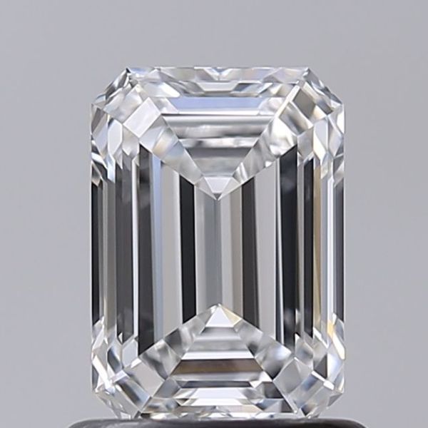 Emerald Lab-Grown Diamond image