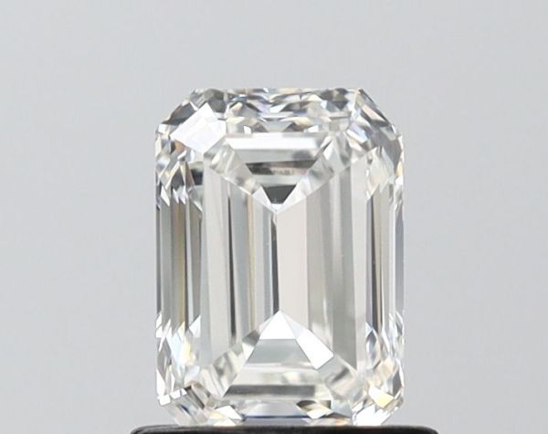 Emerald Lab-Grown Diamond image