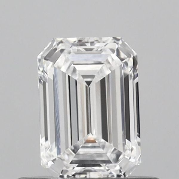 Emerald Lab-Grown Diamond image