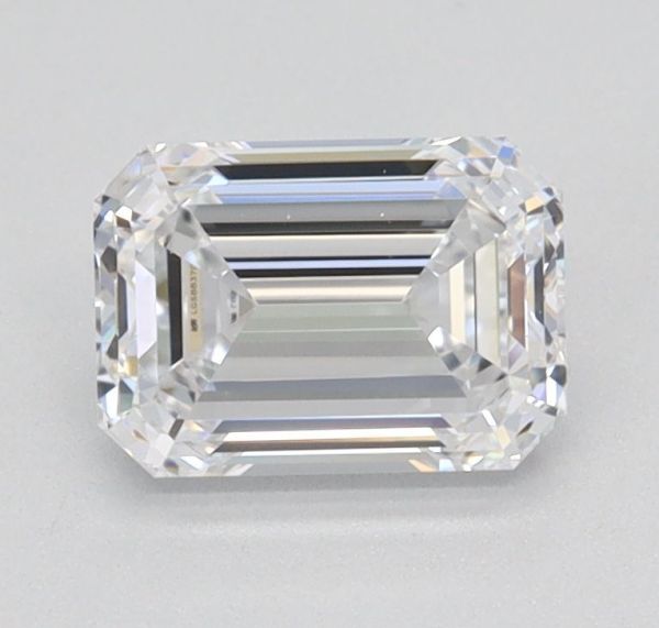 Emerald Lab-Grown Diamond image