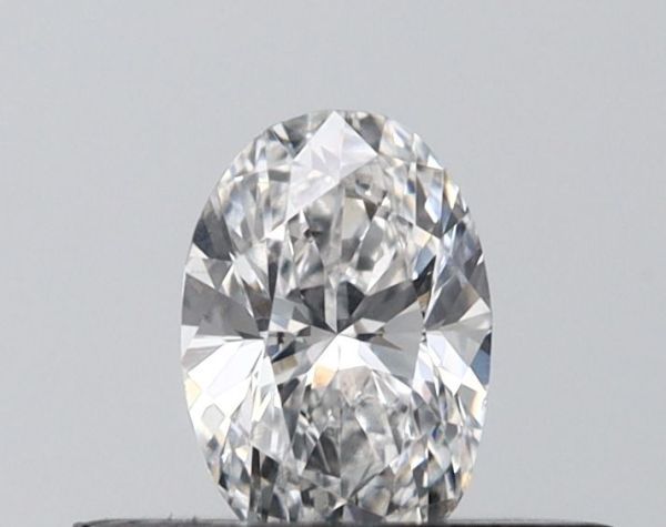 Oval Lab-Grown Diamond image