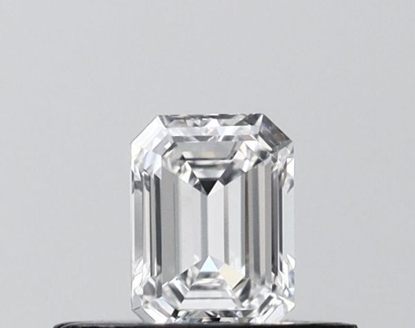 Emerald Lab-Grown Diamond image