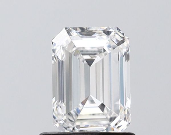 Emerald Lab-Grown Diamond image