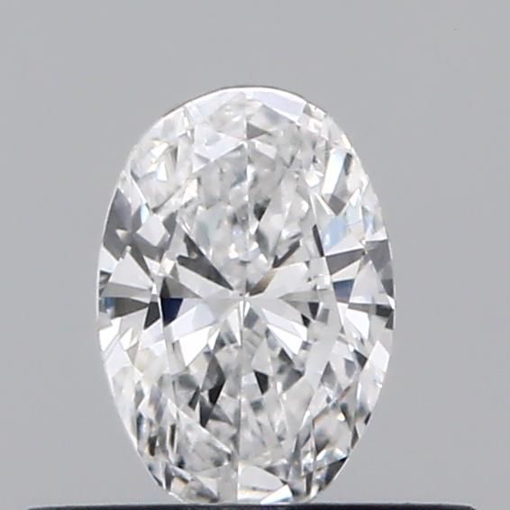 Oval Lab-Grown Diamond image