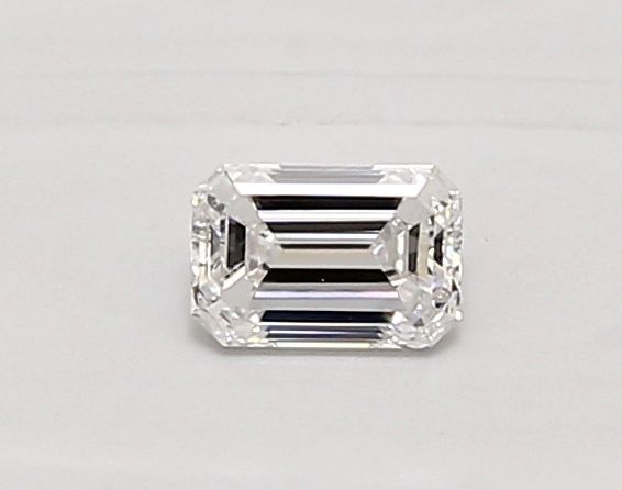 Emerald Lab-Grown Diamond image