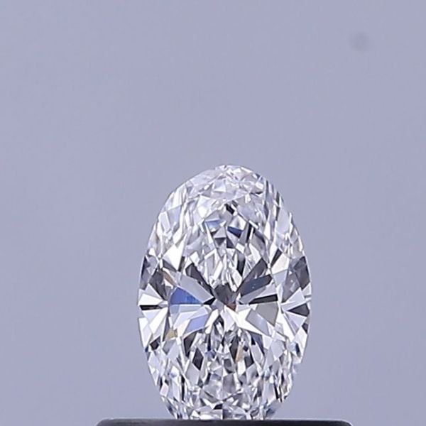 Oval Lab-Grown Diamond image