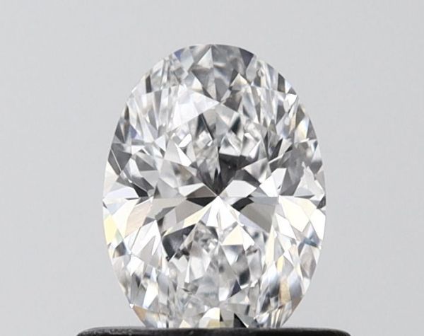 Oval Lab-Grown Diamond image