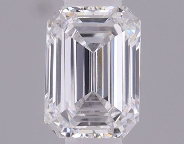 Emerald Lab-Grown Diamond image