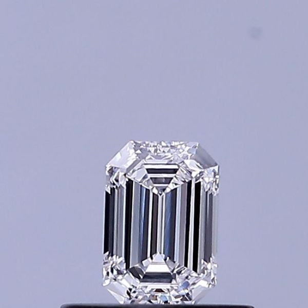 Emerald Lab-Grown Diamond image