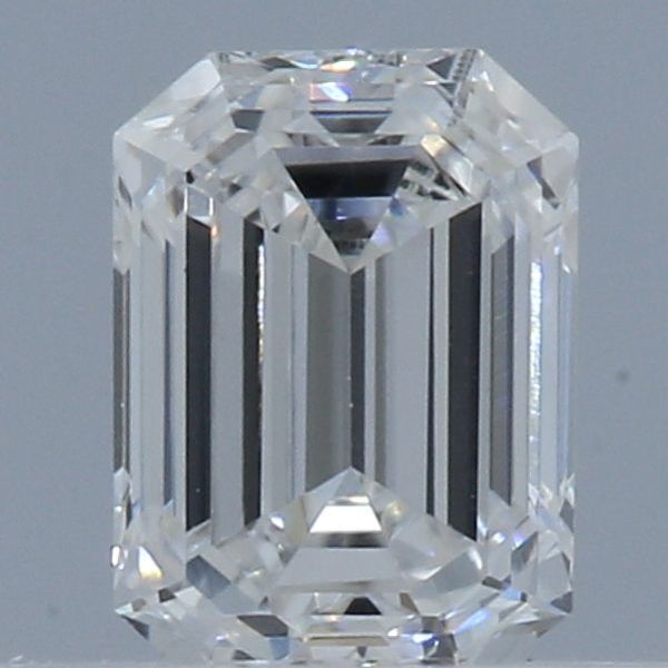 Emerald Lab-Grown Diamond image