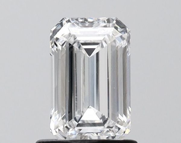Emerald Lab-Grown Diamond image