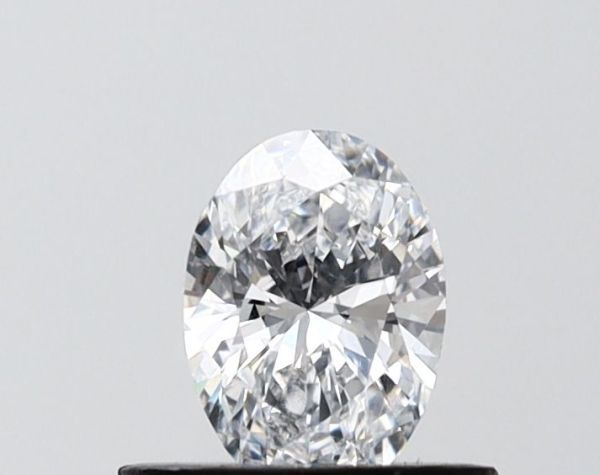 Oval Lab-Grown Diamond image
