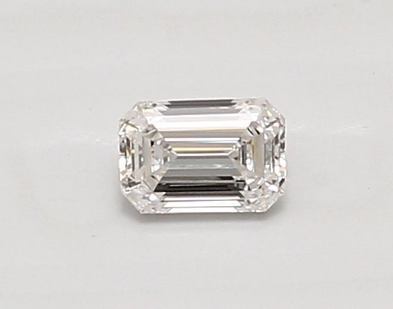 Emerald Lab-Grown Diamond image