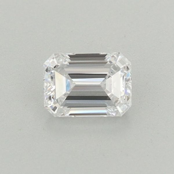 Emerald Lab-Grown Diamond image