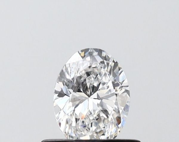 Oval Lab-Grown Diamond image