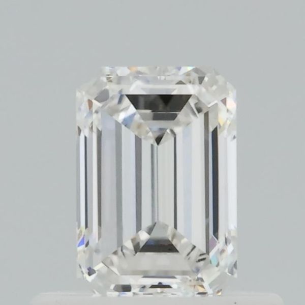 Emerald Lab-Grown Diamond image