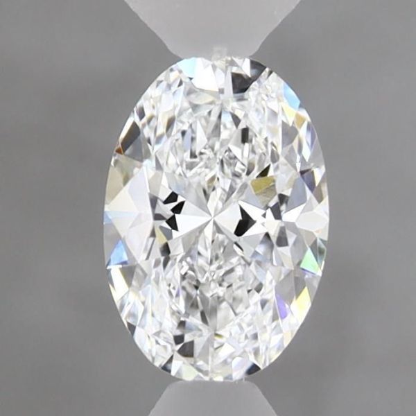 Oval Lab-Grown Diamond image