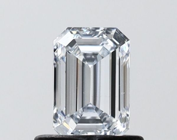 Emerald Lab-Grown Diamond image