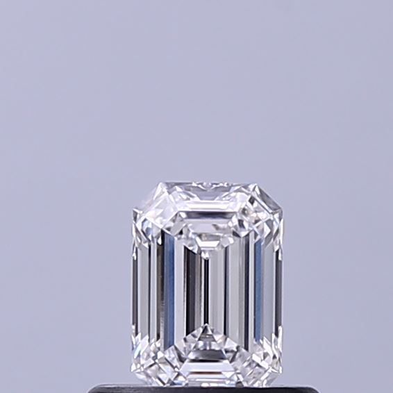 Emerald Lab-Grown Diamond image