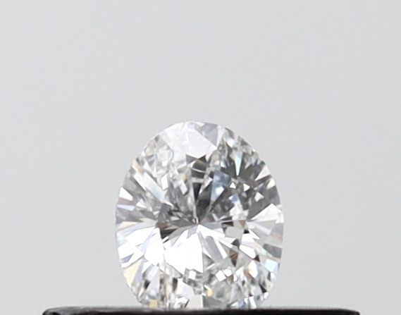 Oval Lab-Grown Diamond image