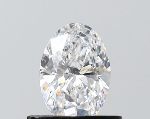 Oval Lab-Grown Diamond image