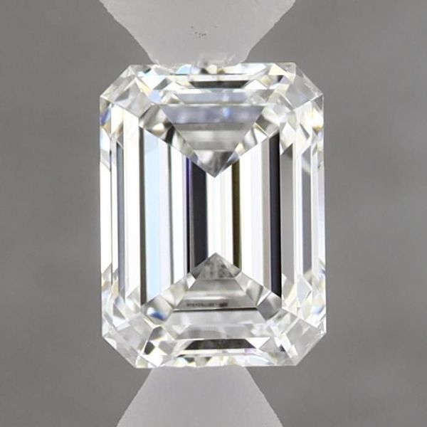 Emerald Lab-Grown Diamond image