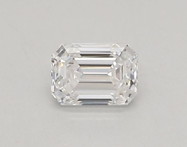 Emerald Lab-Grown Diamond image