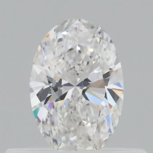 Oval Lab-Grown Diamond image