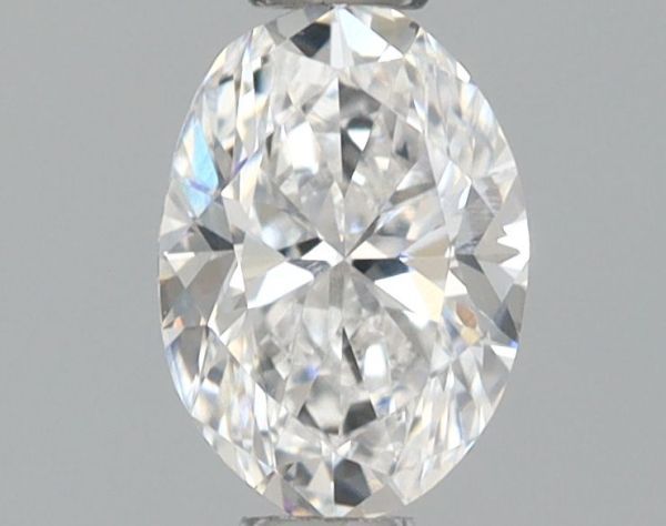 Oval Lab-Grown Diamond image
