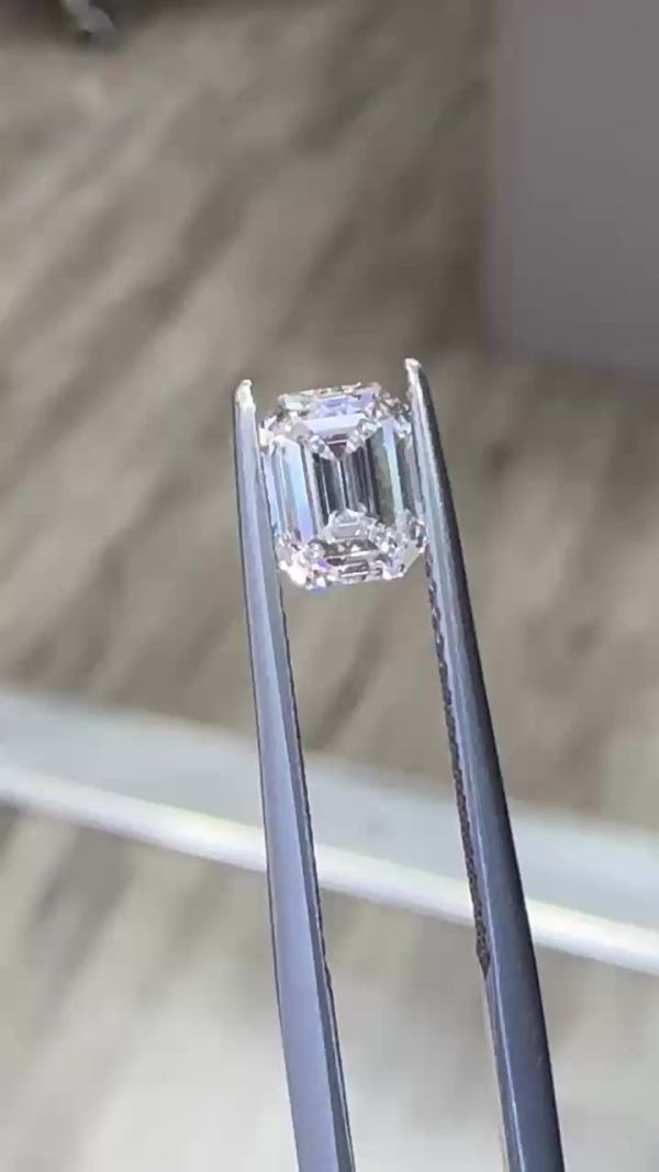 Emerald Diamond image