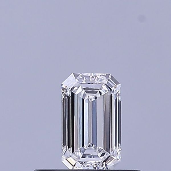 Emerald Lab-Grown Diamond image