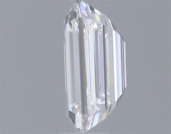 Emerald Lab-Grown Diamond image