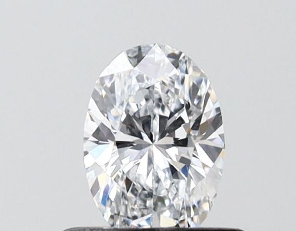 Oval Lab-Grown Diamond image