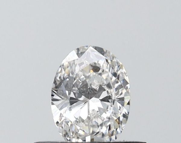 Oval Lab-Grown Diamond image