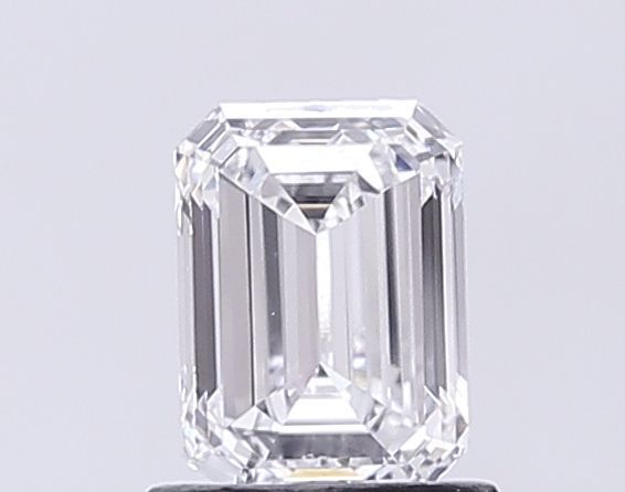 Emerald Lab-Grown Diamond image