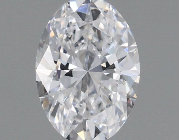 Oval Lab-Grown Diamond image