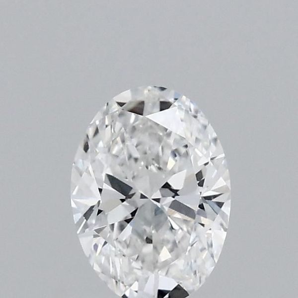 Oval Lab-Grown Diamond image