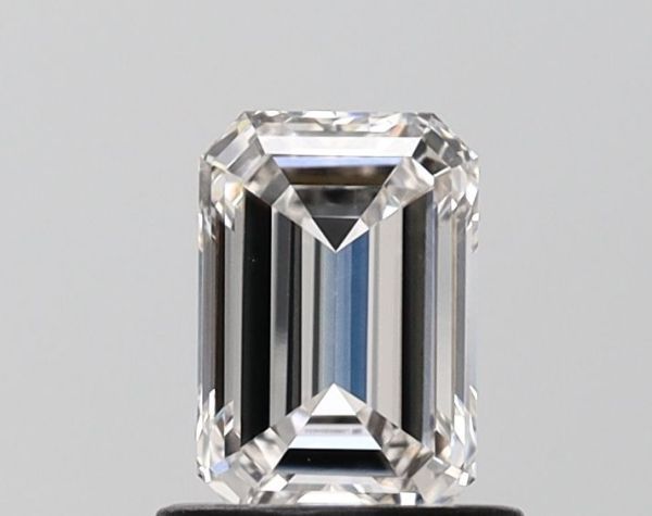 Emerald Lab-Grown Diamond image
