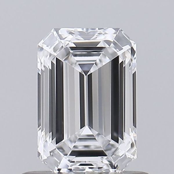 Emerald Lab-Grown Diamond image