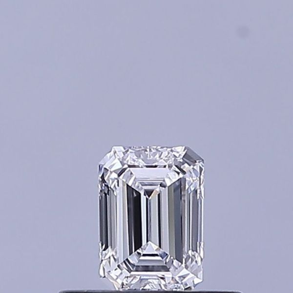 Emerald Lab-Grown Diamond image