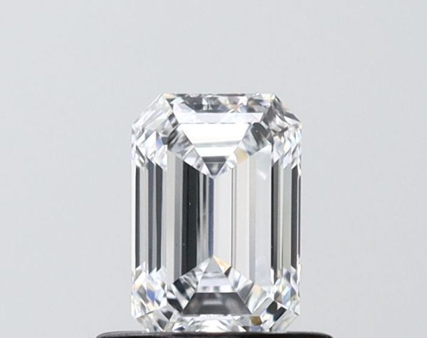 Emerald Lab-Grown Diamond image