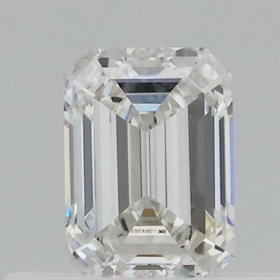 Emerald Lab-Grown Diamond image